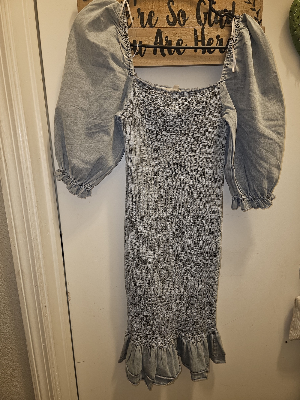 Smocked Midi Dress with Puff Sleeves in Light Gray